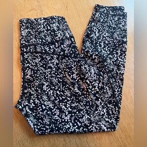 Lululemon B&W Pattern Leggings